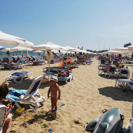 Charis Cozy One Bed Apart At Sunny Beach شقة